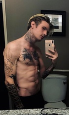 Aaron Carter : aaron-carter-1569174626.jpg