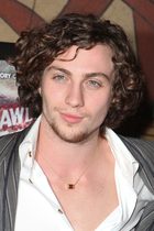 Aaron Johnson : aaron-johnson-1405277343.jpg