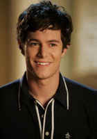 Adam Brody : TI4U_u1153089464.jpg