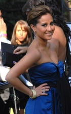 Adrienne Bailon : adrienne-bailon-1334983227.jpg