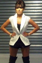 Adrienne Bailon : adrienne-bailon-1335426602.jpg