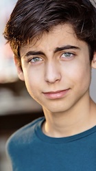 Aidan Gallagher : aidan-gallagher-1504471681.jpg