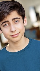 Aidan Gallagher : aidan-gallagher-1504481761.jpg