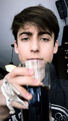 Aidan Gallagher : aidan-gallagher-1531419517.jpg