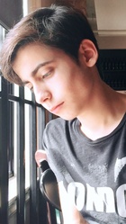 Aidan Gallagher : aidan-gallagher-1534101637.jpg