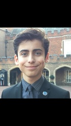 Aidan Gallagher : aidan-gallagher-1539275902.jpg