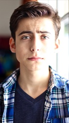 Aidan Gallagher : aidan-gallagher-1540964736.jpg