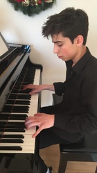 Aidan Gallagher : aidan-gallagher-1546711909.jpg