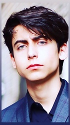 Aidan Gallagher : aidan-gallagher-1567015954.jpg