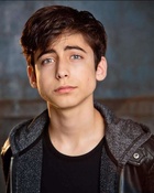 Aidan Gallagher : aidan-gallagher-1568801175.jpg