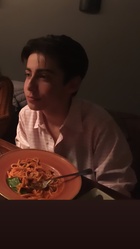 Aidan Gallagher : aidan-gallagher-1571603516.jpg