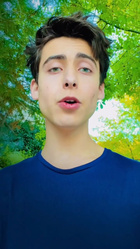 Aidan Gallagher : aidan-gallagher-1636679201.jpg