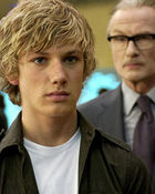 Alex Pettyfer : TI4U_u1222020291.jpg