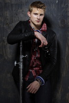 Alexander Ludwig : alexander-ludwig-1329407365.jpg