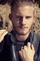 Alexander Ludwig : alexander-ludwig-1423424808.jpg