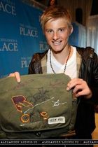 Alexander Ludwig : alexanderludwig_1247182755.jpg