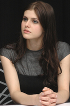 Alexandra Daddario : alexandra-daddario-1383692311.jpg