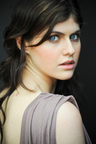 Alexandra Daddario : alexandra-daddario-1407165788.jpg