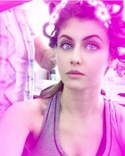 Alexandra Daddario : alexandra-daddario-1469141519.jpg