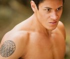 Alex Meraz : alex-meraz-1334253696.jpg