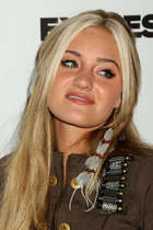 Amanda Michalka : amanda-michalka-1364863523.jpg