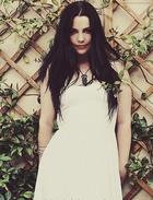 Amy Lee : amy-lee-1315437881.jpg