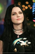 Amy Lee : amy-lee-1316650244.jpg