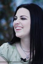 Amy Lee : amy-lee-1398534924.jpg