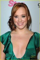 Andrea Bowen  : andreabowen_1287942636.jpg