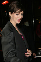 Anne Hathaway : anne-hathaway-1360287650.jpg