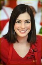 Anne Hathaway : anne-hathaway-1379113016.jpg