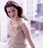 Anne Hathaway : anne-hathaway-1379354070.jpg