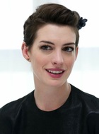 Anne Hathaway : anne-hathaway-1396011064.jpg