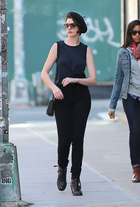 Anne Hathaway : anne-hathaway-1415469496.jpg