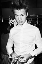 Ansel Elgort : ansel-elgort-1403365446.jpg