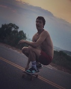 Ansel Elgort : ansel-elgort-1470152486.jpg