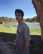 Ansel Elgort : ansel-elgort-1489709161.jpg