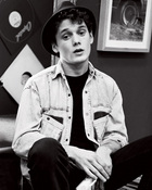 Anton Yelchin : anton_yelchin_1253829452.jpg