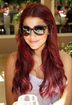 Ariana Grande : ariana-grande-1335511541.jpg