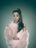 Ariana Grande : ariana-grande-1451502177.jpg