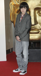 Asa Butterfield : asa-butterfield-1326620146.jpg