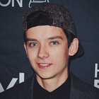 Asa Butterfield : asa-butterfield-1410527558.jpg