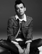 Asa Butterfield : asa-butterfield-1474677721.jpg