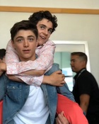 Asher Angel : TI4U1698423391.jpg