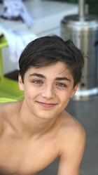 Asher Angel : asher-angel-1509419688.jpg