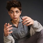 Asher Angel : asher-angel-1512873132.jpg