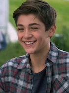 Asher Angel : asher-angel-1517097703.jpg