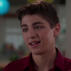 Asher Angel : asher-angel-1539799081.jpg