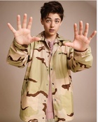 Asher Angel : asher-angel-1543446602.jpg