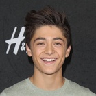 Asher Angel : asher-angel-1545329237.jpg